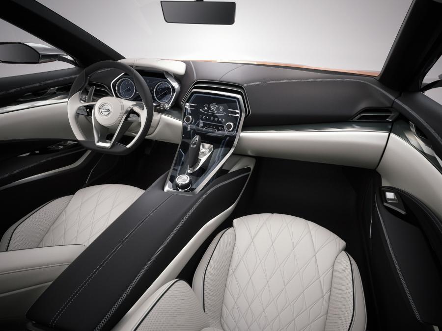  Nissan Sport Sedan Concept 2014 года  (фото 3 из 28)